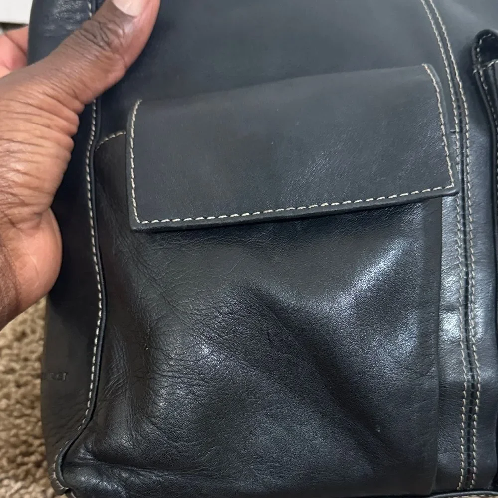 Naturalizer Soft Black Leather Shoulder Bag Contrasting Stitch Organizing Pocket